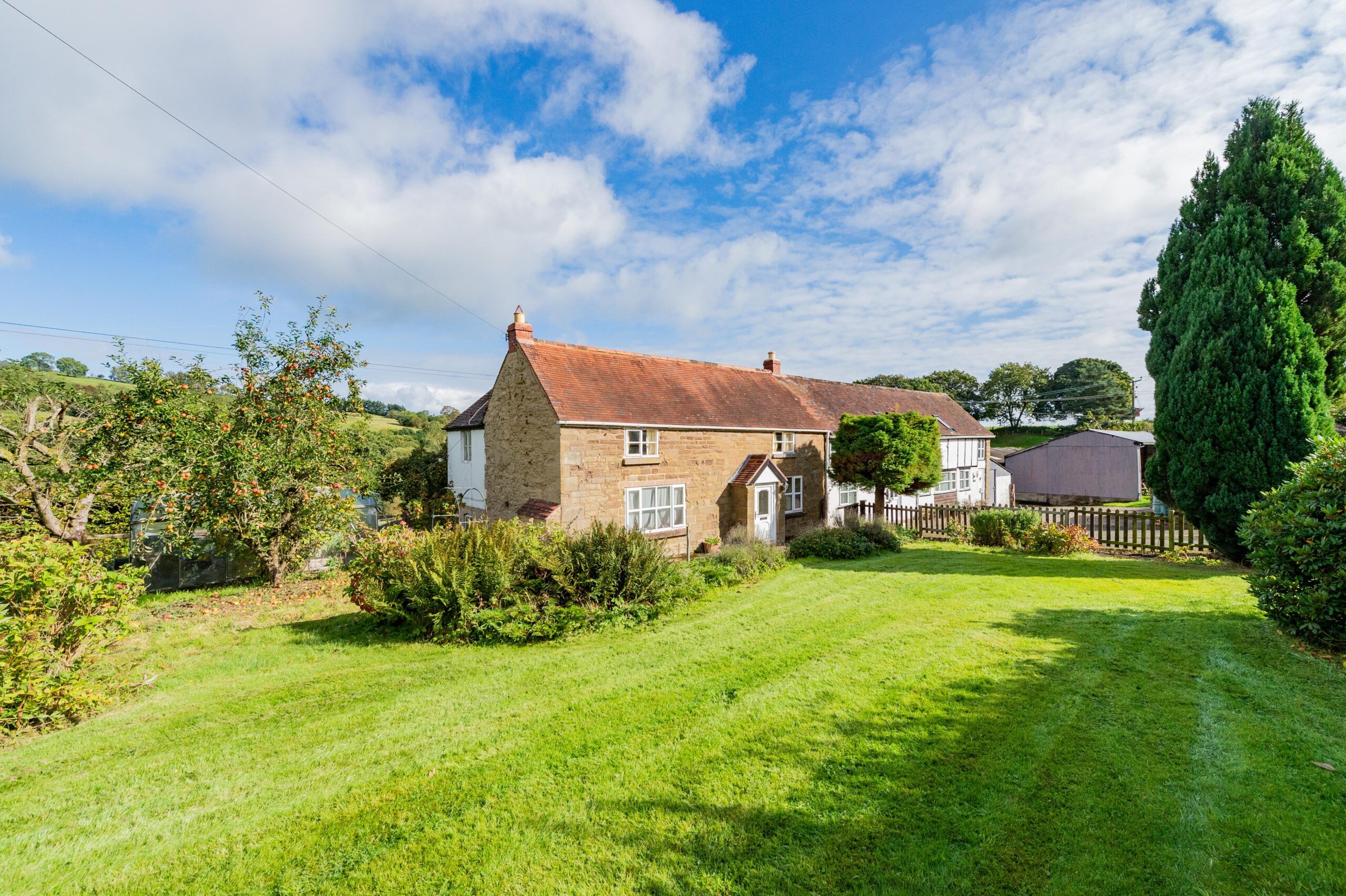 Woodgate Farm – Farmhouse and annex with land in AONB