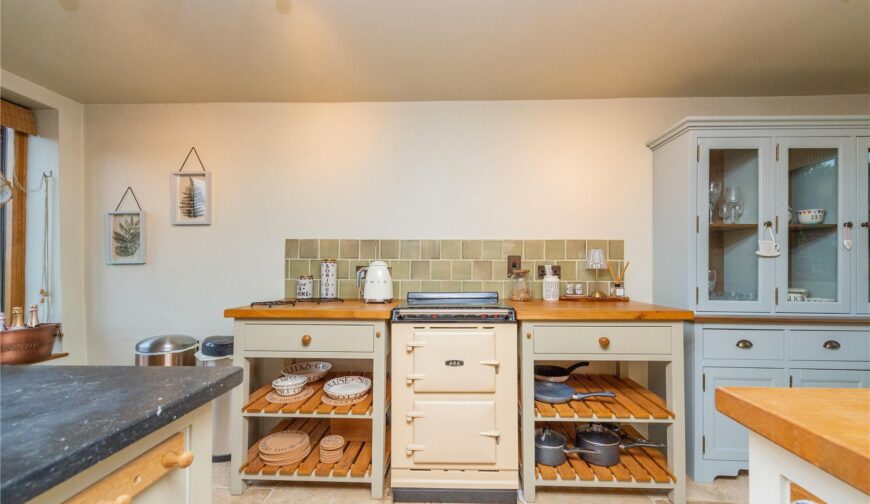 3 Rodington Court - 3