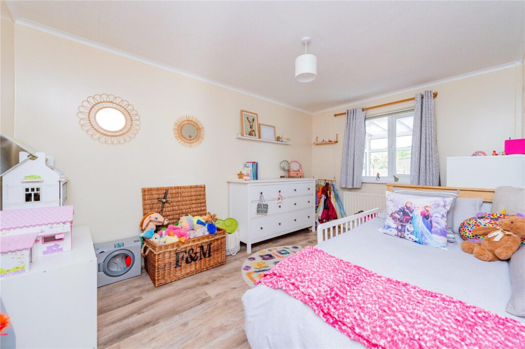 43 Cae Coed - Bedroom