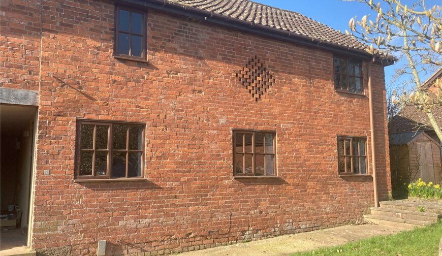 6 Dovecotts, Mansel Lacy - Picture No. 19