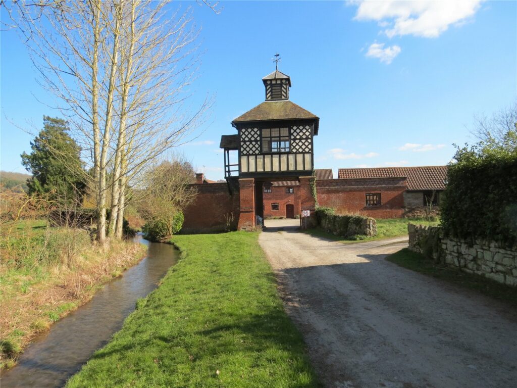 6 Dovecotts, Mansel Lacy - Picture No. 21