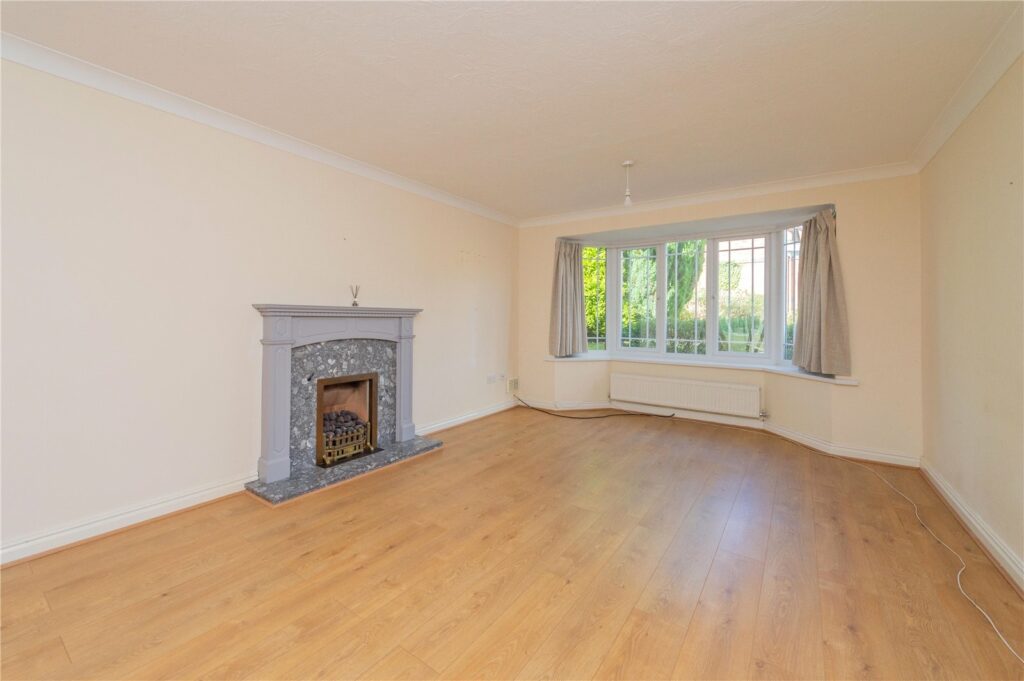 16 Highgrove Meadows - Living Room