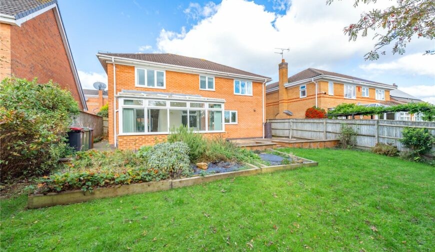 16 Highgrove Meadows - Garden