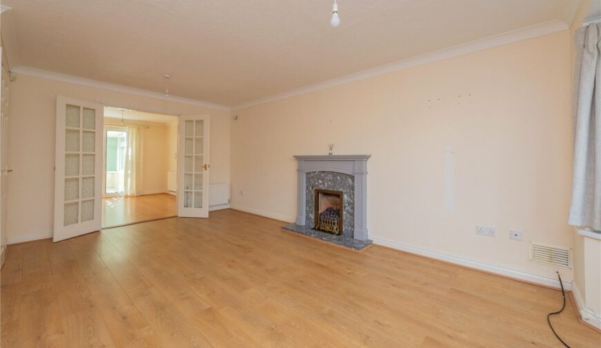 16 Highgrove Meadows - Living Room