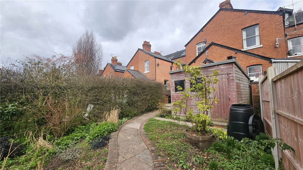 37 Gravel Hill - Picture No. 61