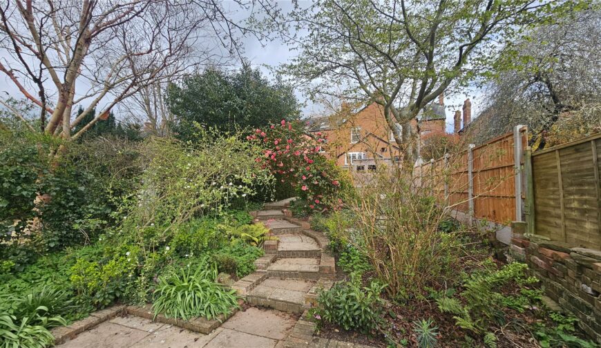 37 Gravel Hill - Picture No. 65