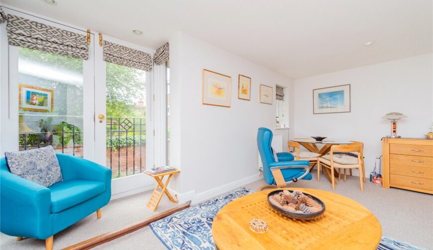 1 Berrington Court, Bell Lane - Picture No. 08