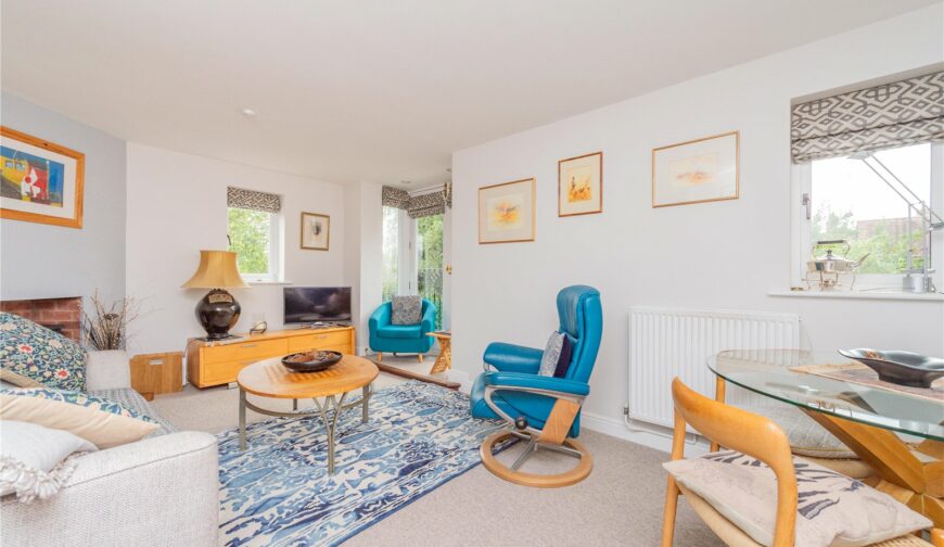 1 Berrington Court, Bell Lane - Picture No. 09