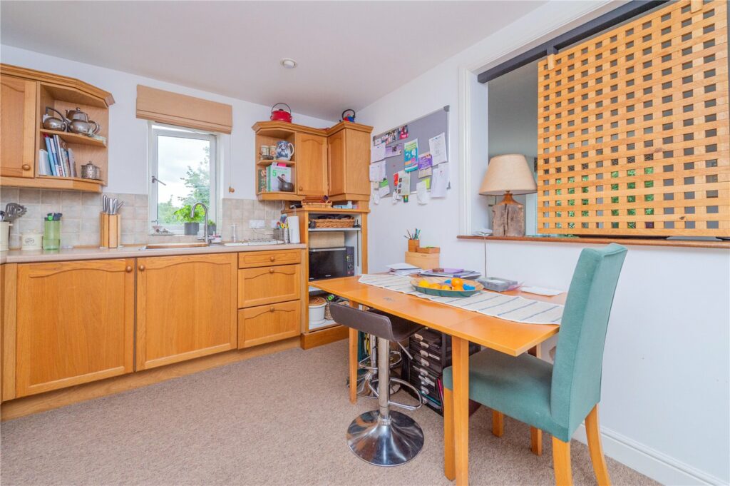 1 Berrington Court, Bell Lane - Picture No. 12