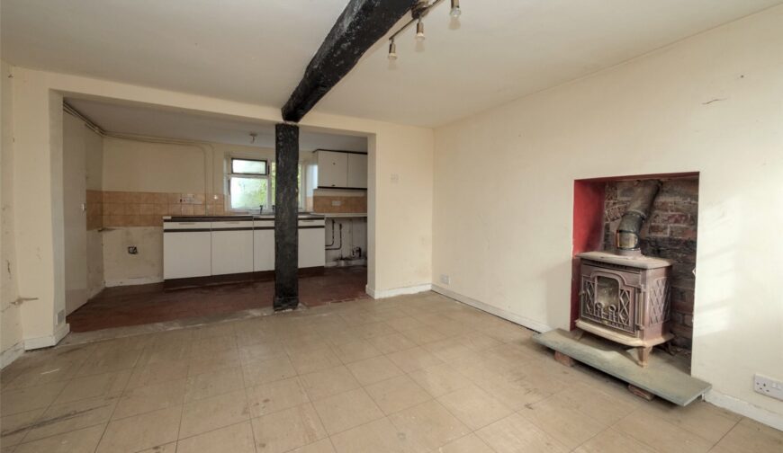 37 Upper Walton - Picture No. 16