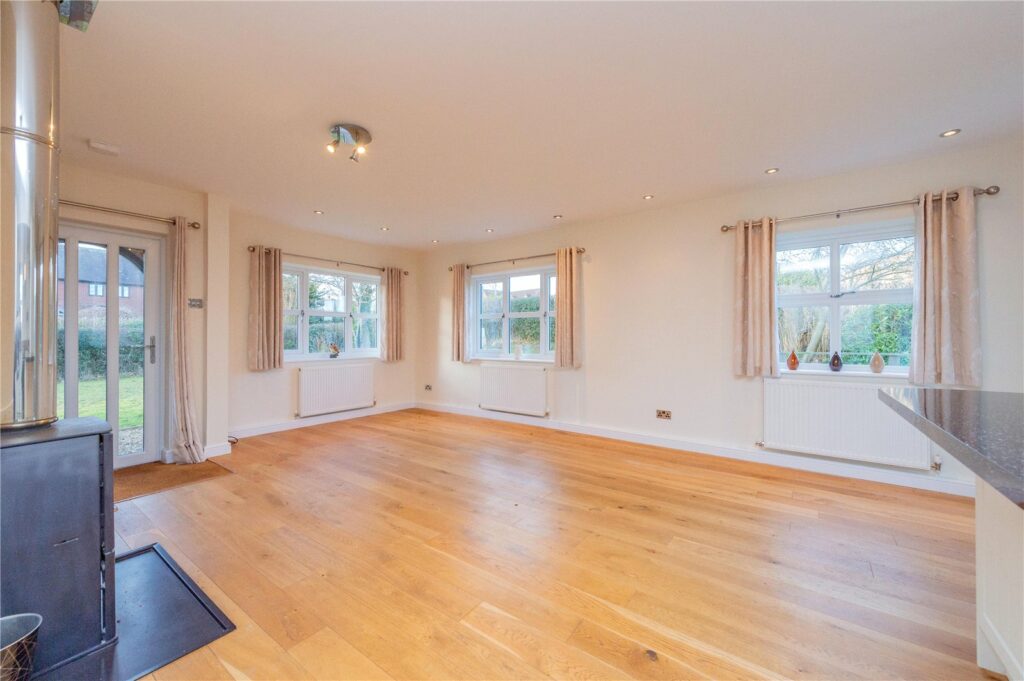 Dorina, Knowbury - Picture No. 14