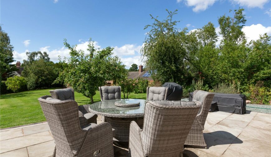 Middle House, Hanwood - 17