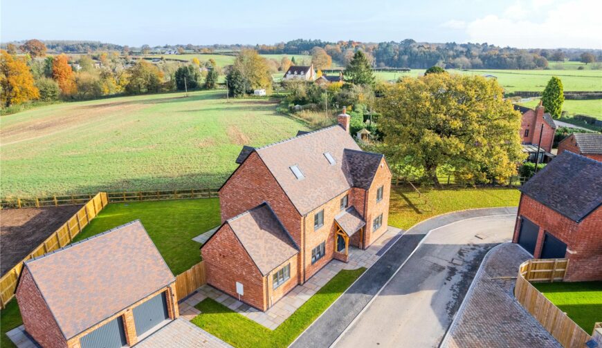 Rowan House, The Farmyard, Grafton - 1