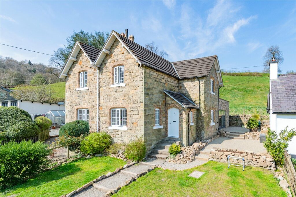 Exemplary finish to three bedroom
