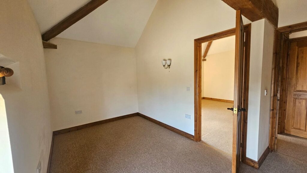 Winnow Barn, Golding - Picture No. 12