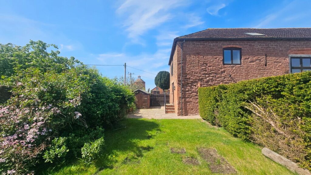 Winnow Barn, Golding - Picture No. 25
