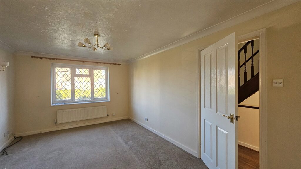 3 Wild Thyme Drive - Picture No. 16