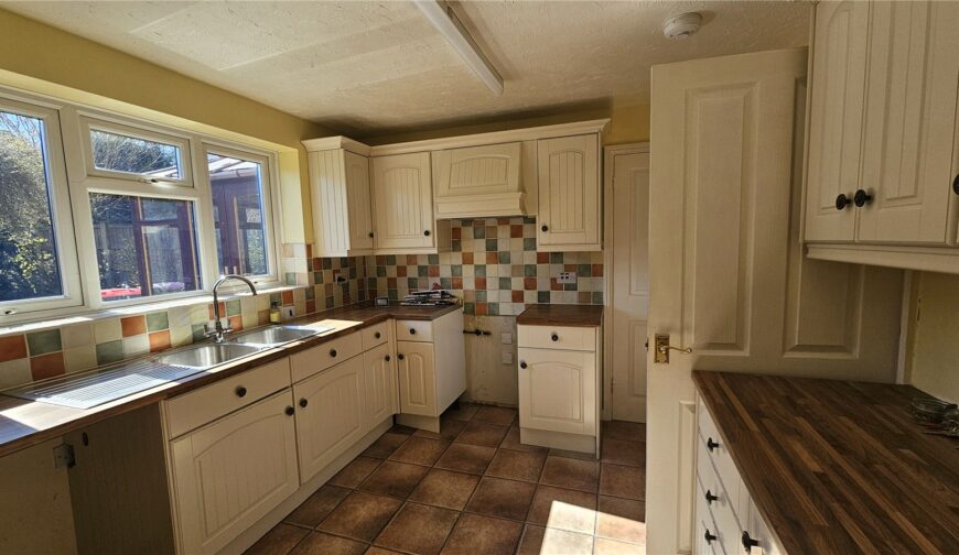 3 Wild Thyme Drive - Picture No. 31