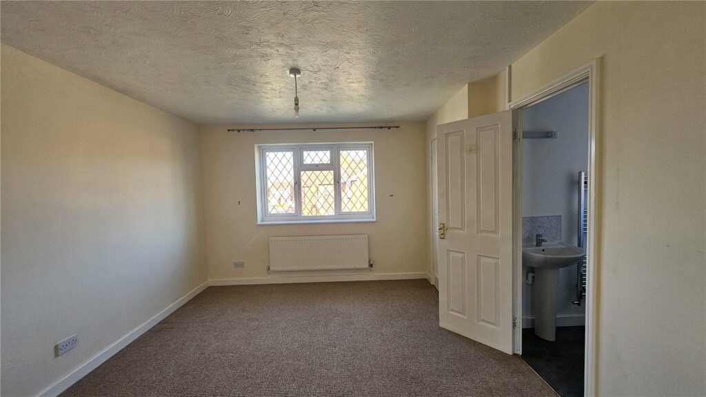 3 Wild Thyme Drive - Picture No. 50