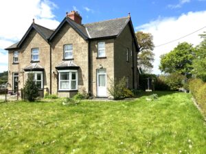 Cottage with a third of an acre