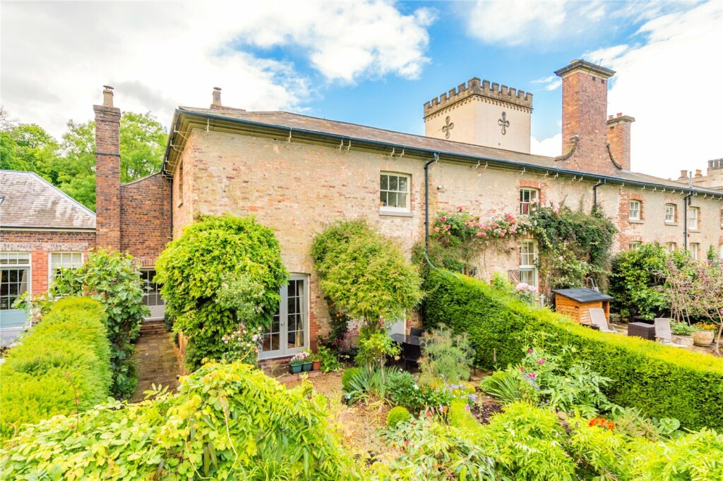 7 Apley Park Mews, Apley Park - 1