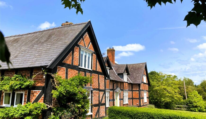 The Laurels, Church Road - The Laurels
