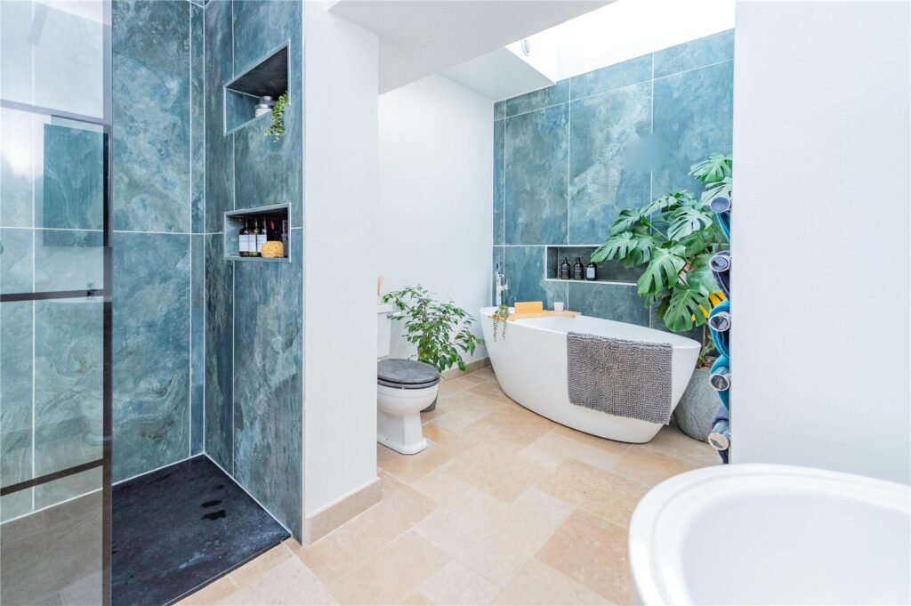 7 Pant Glas - Bathroom