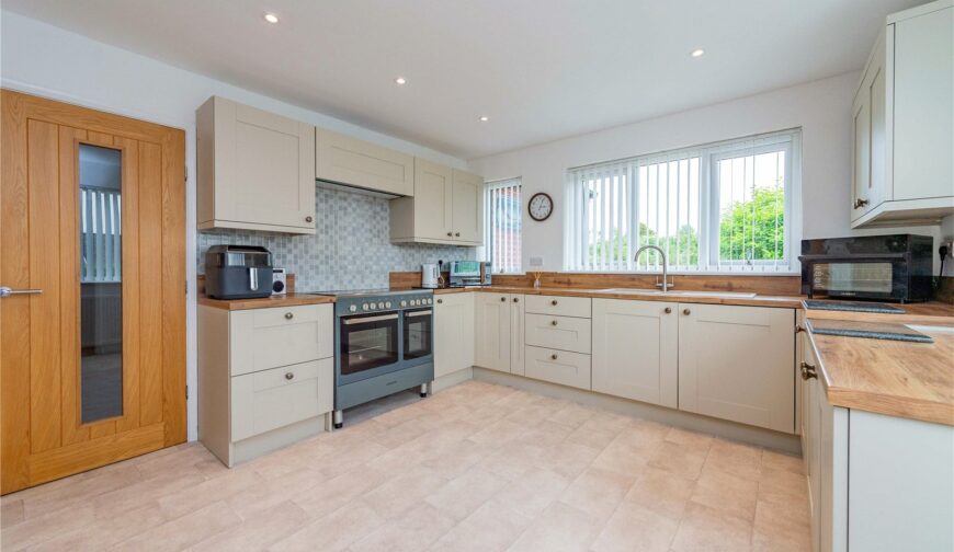 Homestead, Garmston - Kitchen