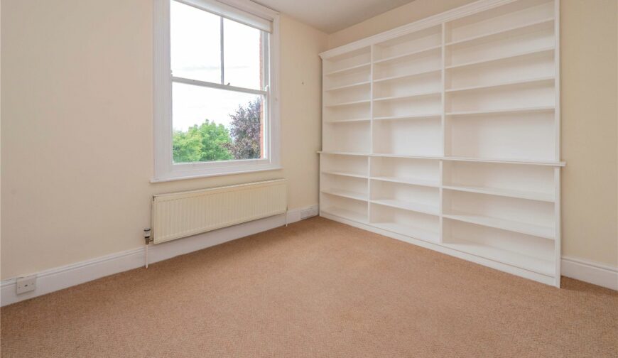 37 Gravel Hill - Picture No. 81