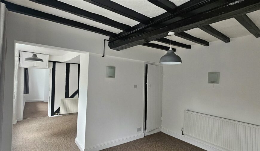 Lodge Cottage, Marshbrook - Picture No. 08