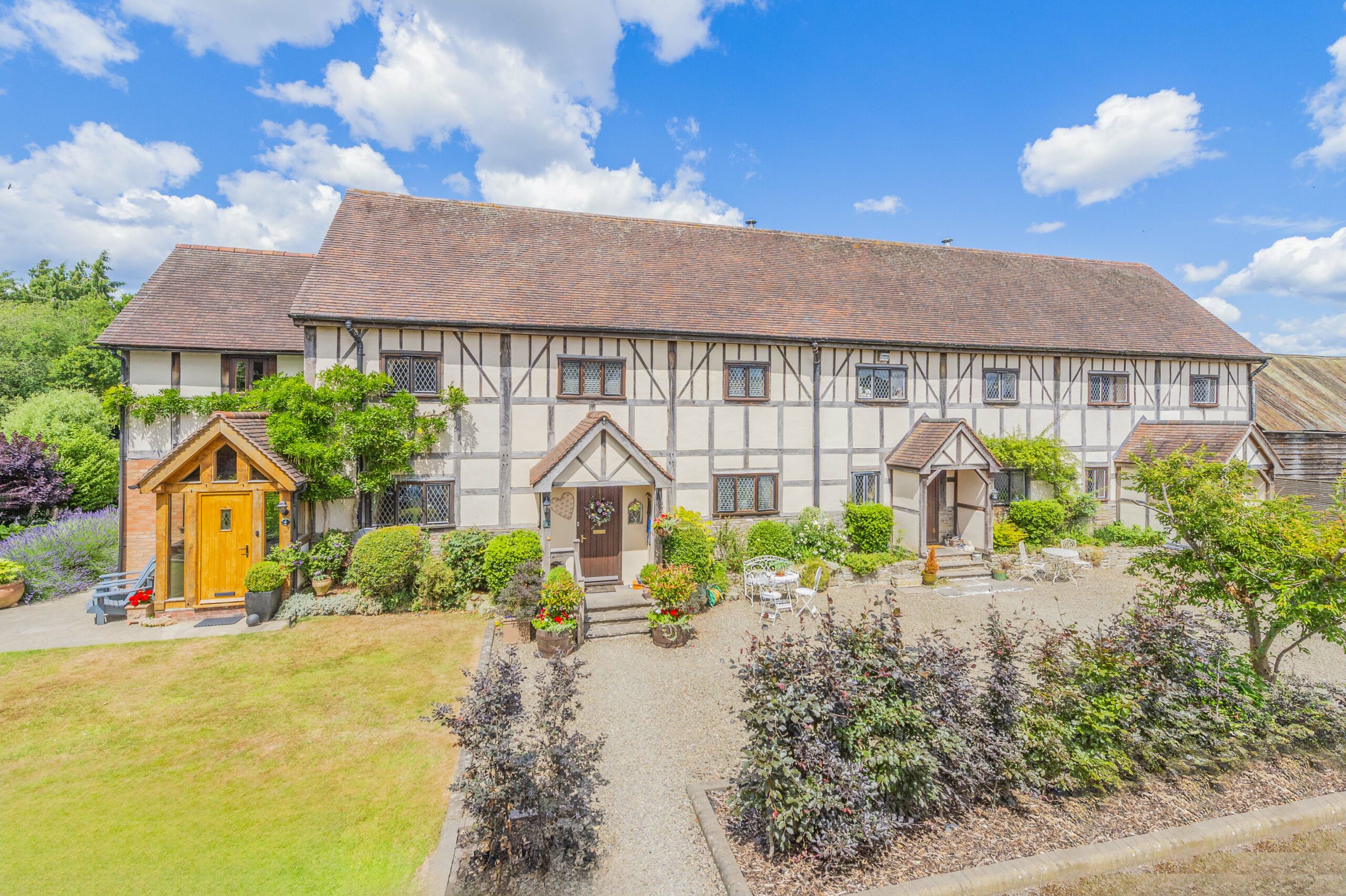 Eardisland, exceptional three-bedroom barn conversion