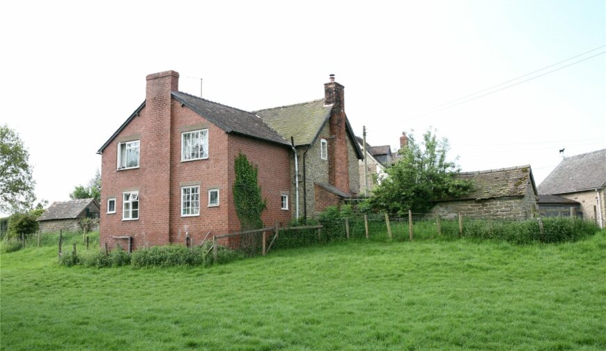 35 Broadstone - Picture No. 04