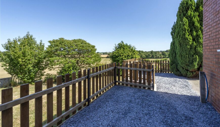 2 Parton Wood, Winnington - Picture No. 21