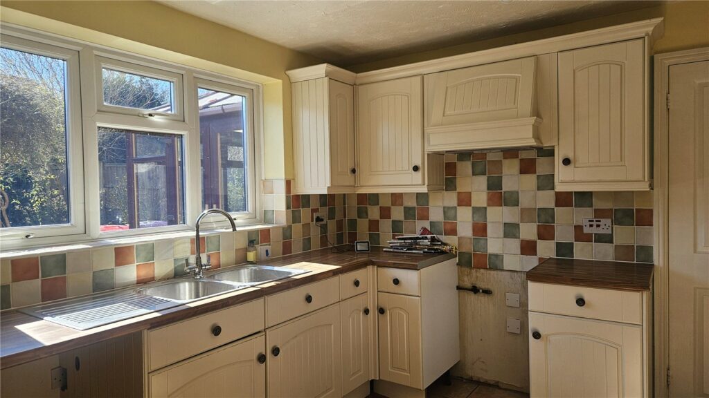 3 Wild Thyme Drive - Picture No. 34