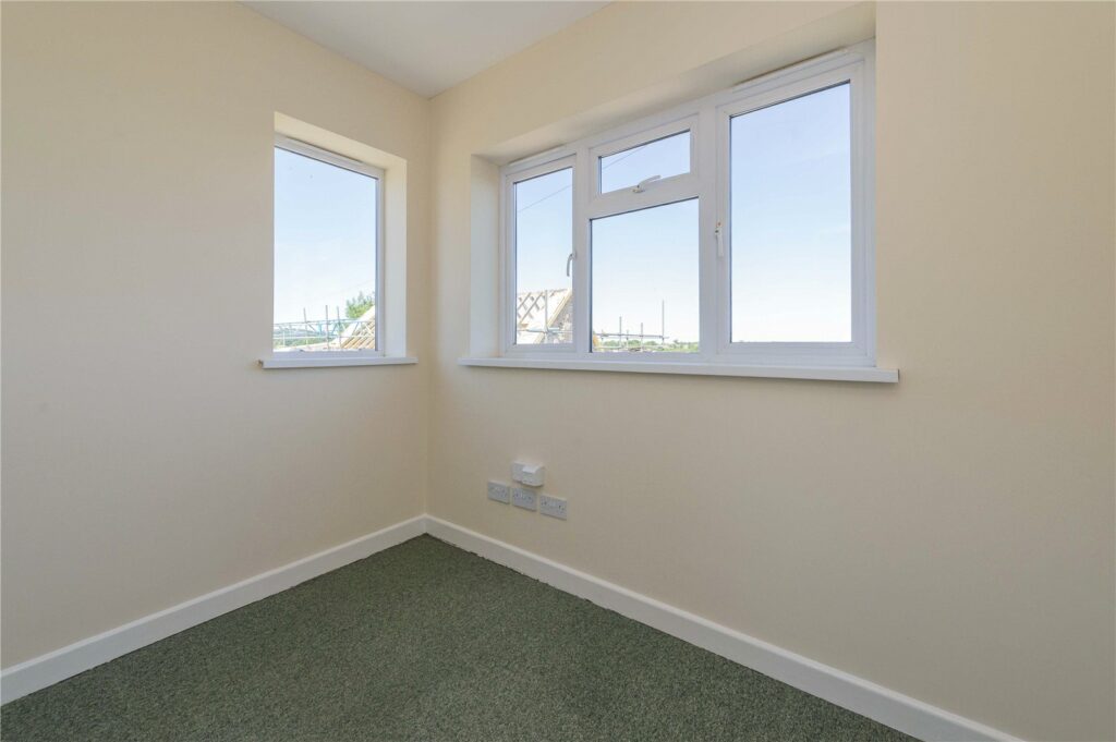 1 Parton Wood, Winnington - Picture No. 35