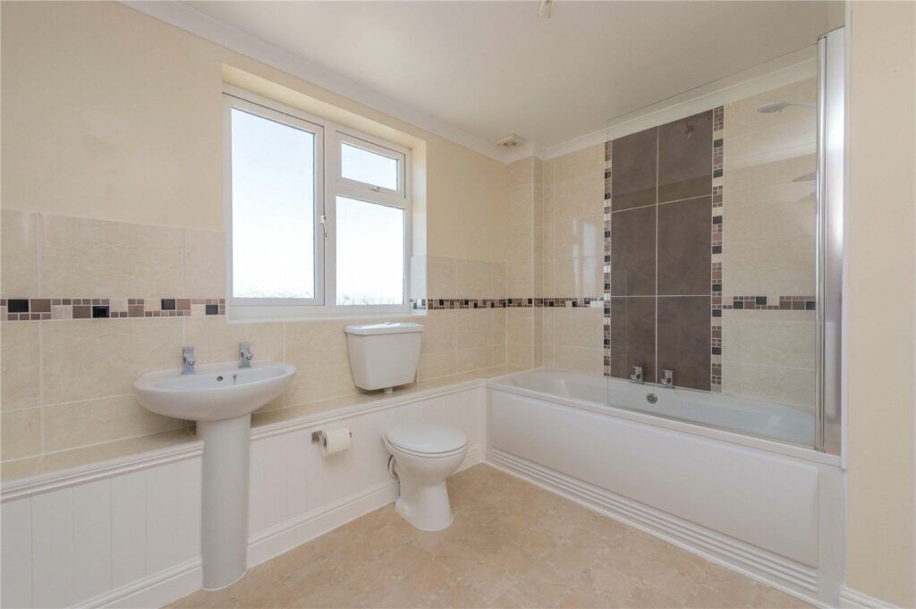 1 Parton Wood, Winnington - Picture No. 43