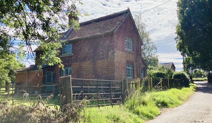 School House, Plex Lane - Picture No. 08