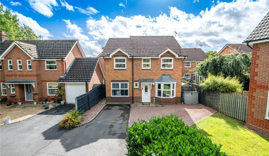 12 Blashfield Road - Picture No. 01