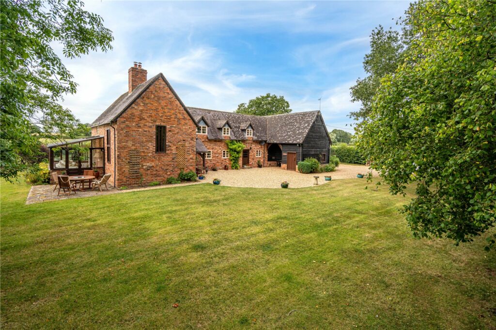 The Hall House, Bleathwood - Picture No. 19