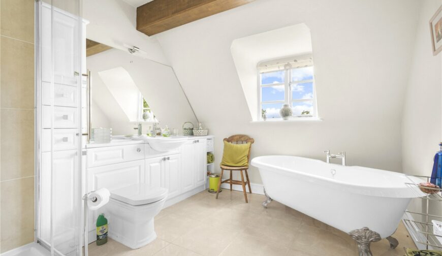 The Hall House, Bleathwood - Picture No. 18