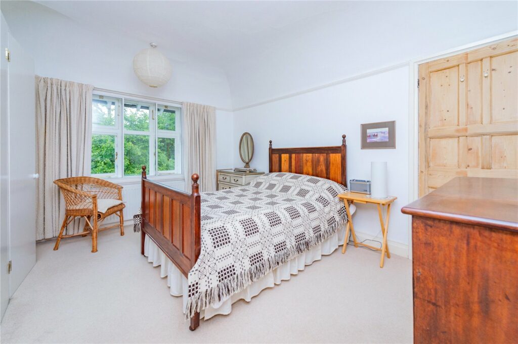 53 Porthill Road - 10