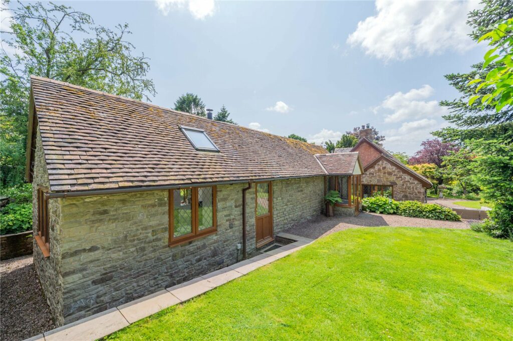 The Plough, Cockshutford - Picture No. 07