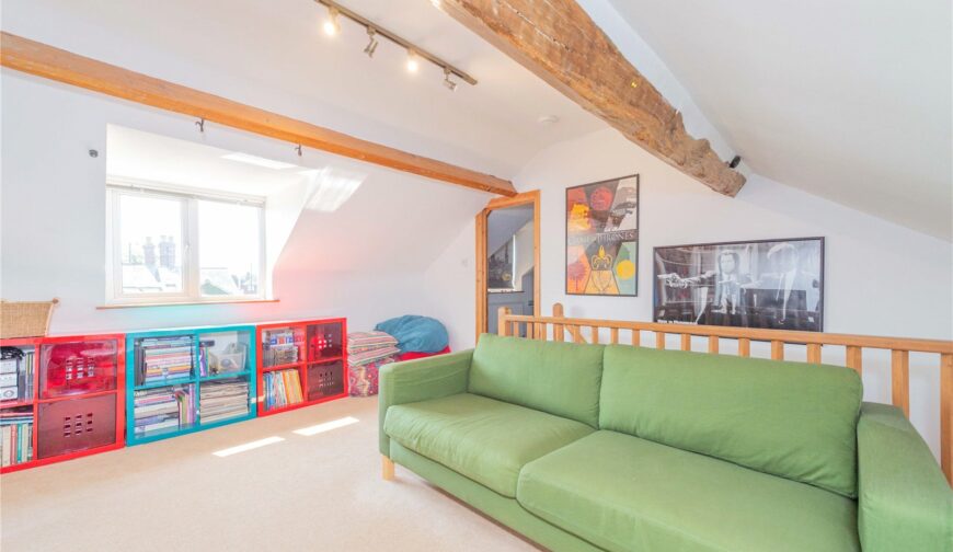 59 Porthill Road - 18