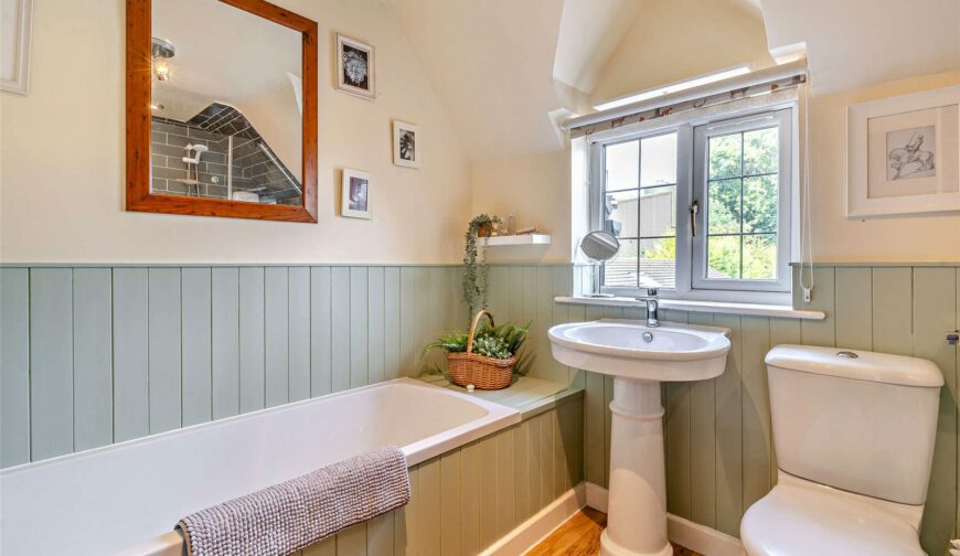 1 Station Road - Family Bathroom