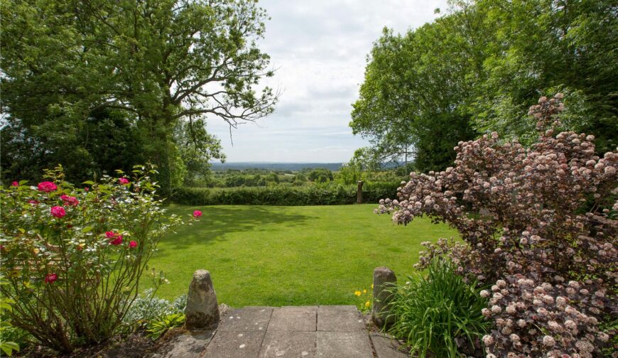 White Cottage, The Alley - Views