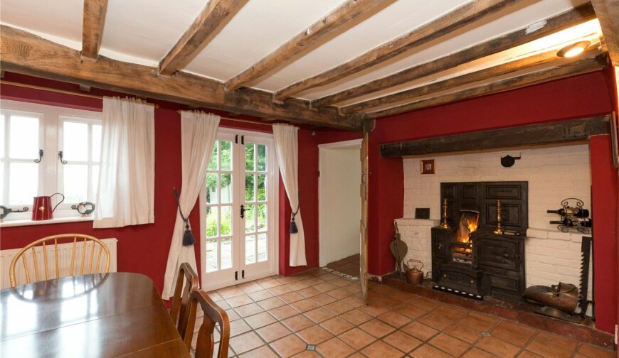White Cottage, The Alley - Dining Room