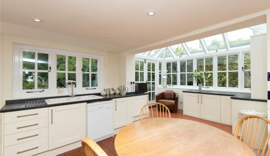 White Cottage, The Alley - Kitchen