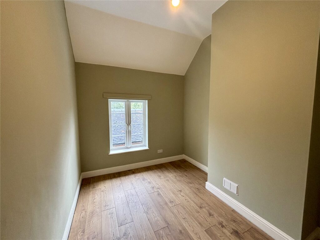 12 Chapel Lane - Picture No. 06