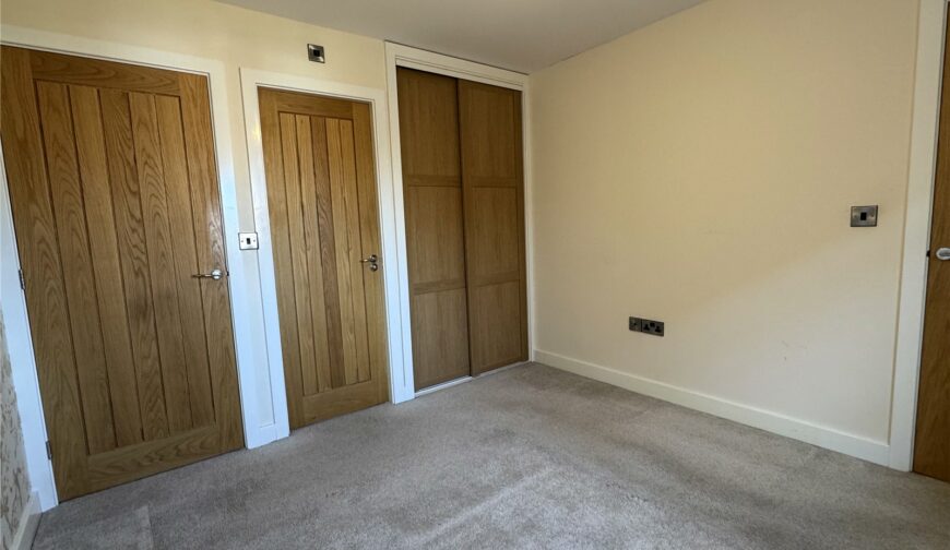 10 Melrose Crescent - Picture No. 24