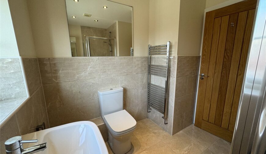 10 Melrose Crescent - Picture No. 26